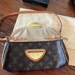 Louis Vuitton Beverly Clutch